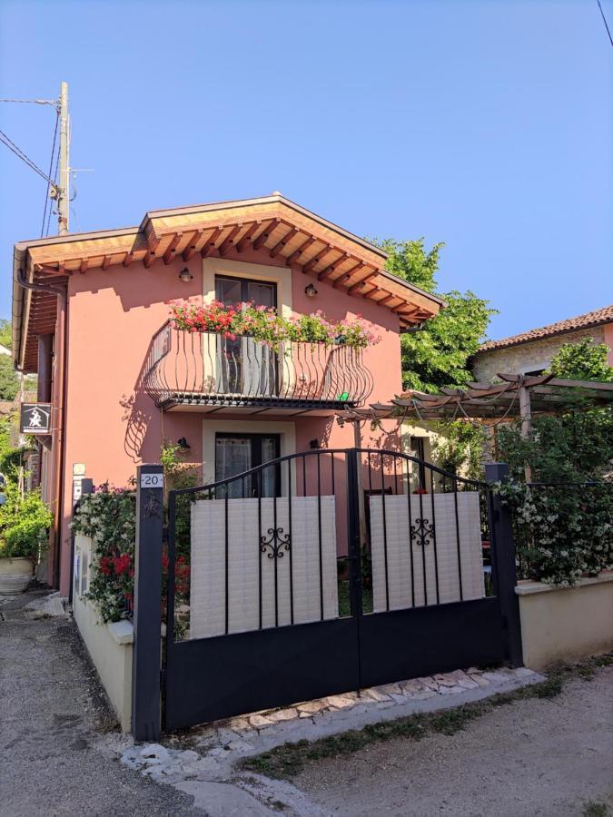 La Bottega Del Fabbro Affitto Breve Villa Contigliano Buitenkant foto